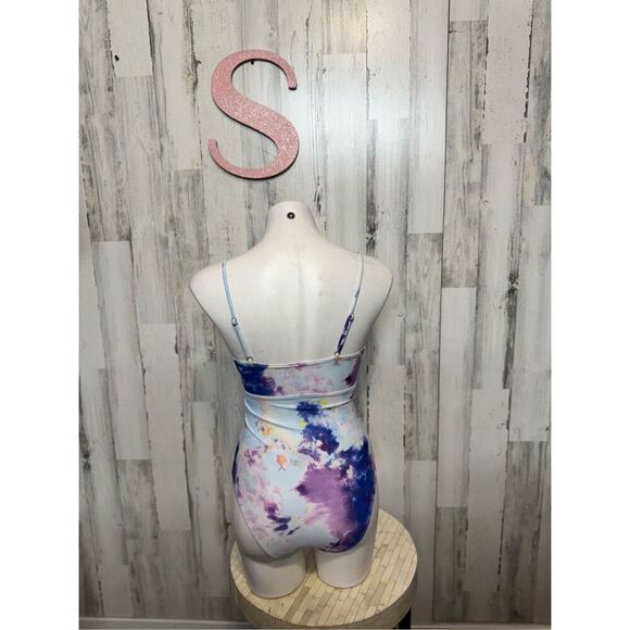 One piece swimsuit size small - Picture 4 of 5